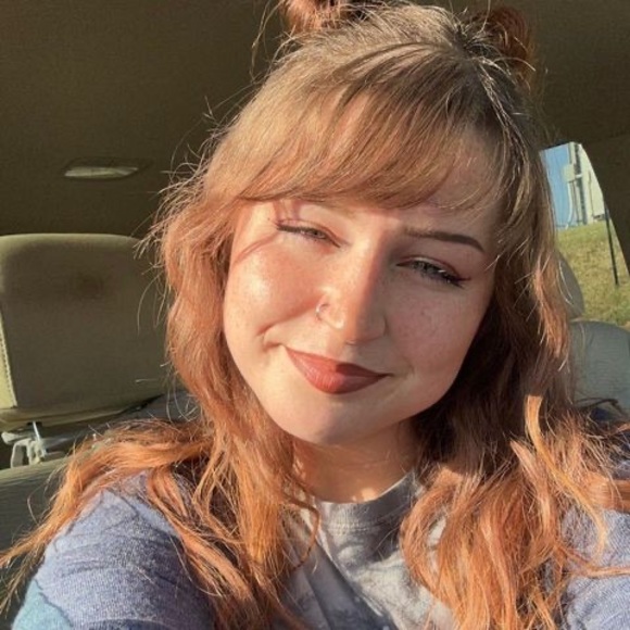 Meet your Posher, Bethany - Picture 1 of 1